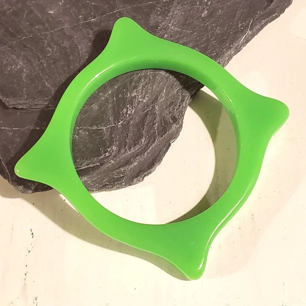 Lime Green Irregular Square New Vintage Y2K 90s Retro Structural Bangle Bracelet